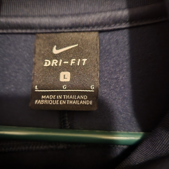 Mems nike jackets , all size large , like new, perfect condition. 40.00 each.. - Picture 13 of 14